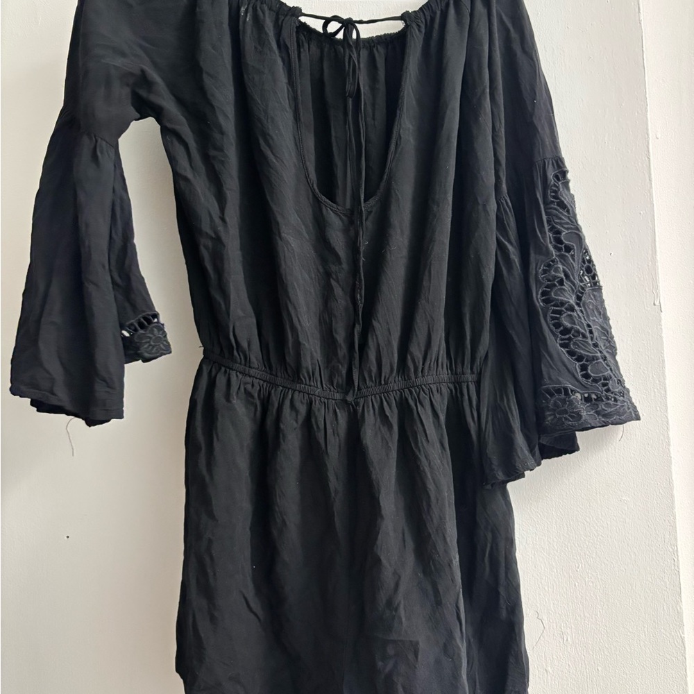 Elegant Black romper with Lace Sleeves